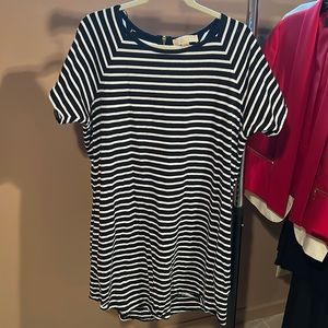 Michael Kors black & white stripped t-shirt dress